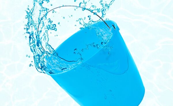 CUBETA FLEXIBLE DE PLASTICO LIBERT | #18 DE 15 LTS