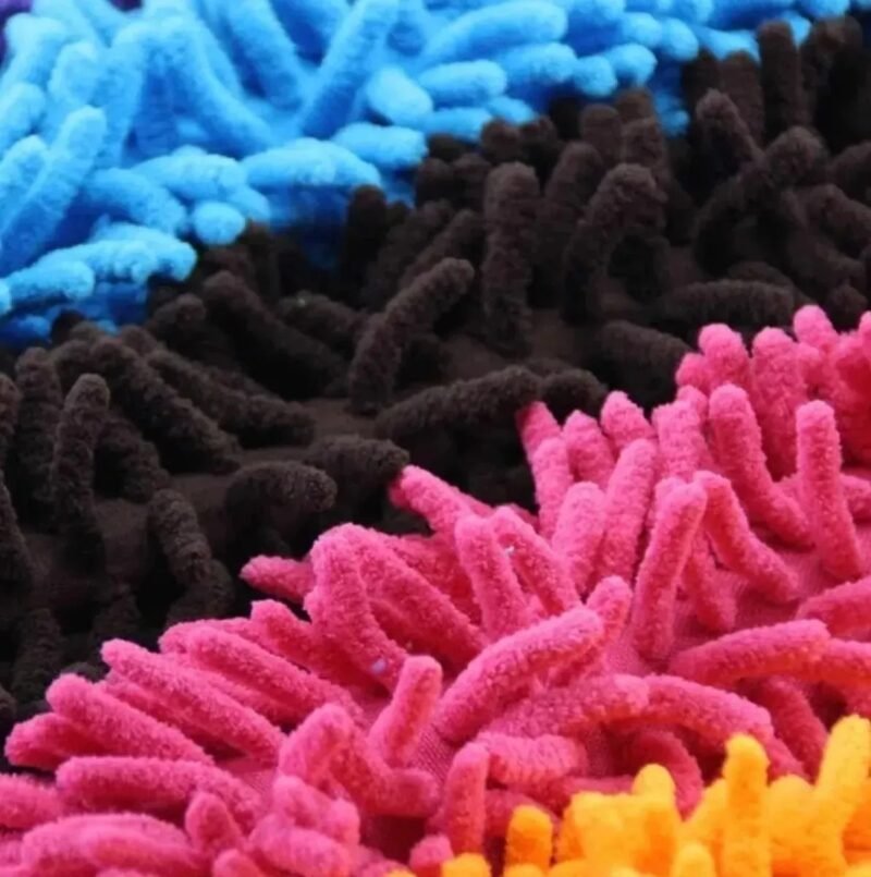 PLUMERO RETRACTIL PEGABLE 100 CM